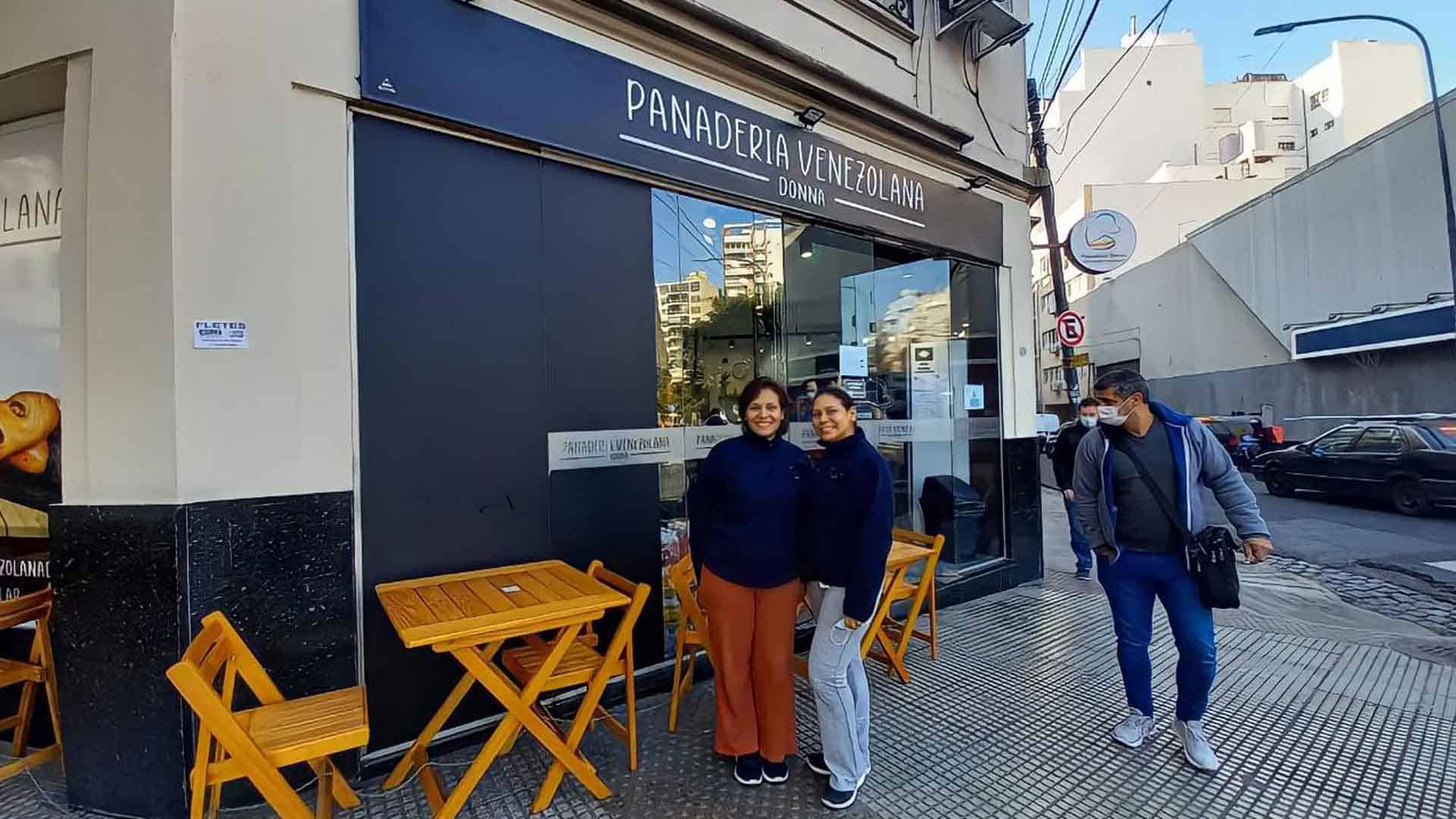 Fundadoras de Panadería venezolana Donna en Buenos Aires